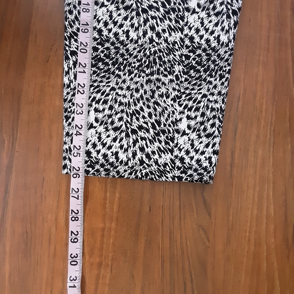 SALE BUNDLE 4 FOR $10 FOCUS 2000 ANIMAL PRINT PANTS - Picture 5 of 6